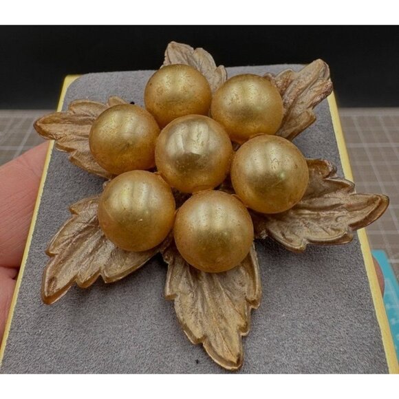 Vintage Plastic Floral Brooch with Faux Pearl Center - Picture 2 of 3